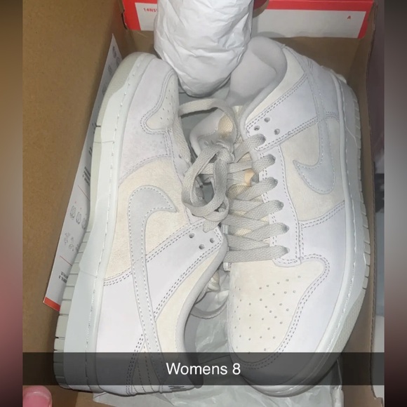 SHOES! - Picture 5 of 7